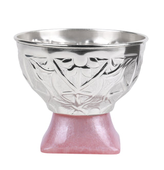 Bowl with pink base